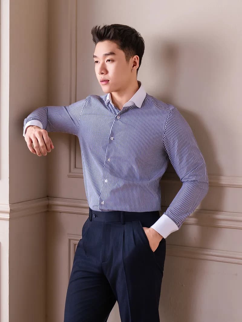Sơ mi kẻ navy cổ trắng REMMY