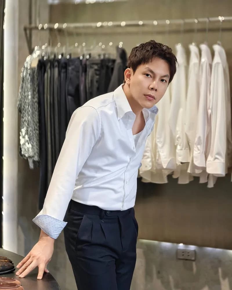 Phạm Thanh Sơn, người sáng lập REMMY, tại showroom