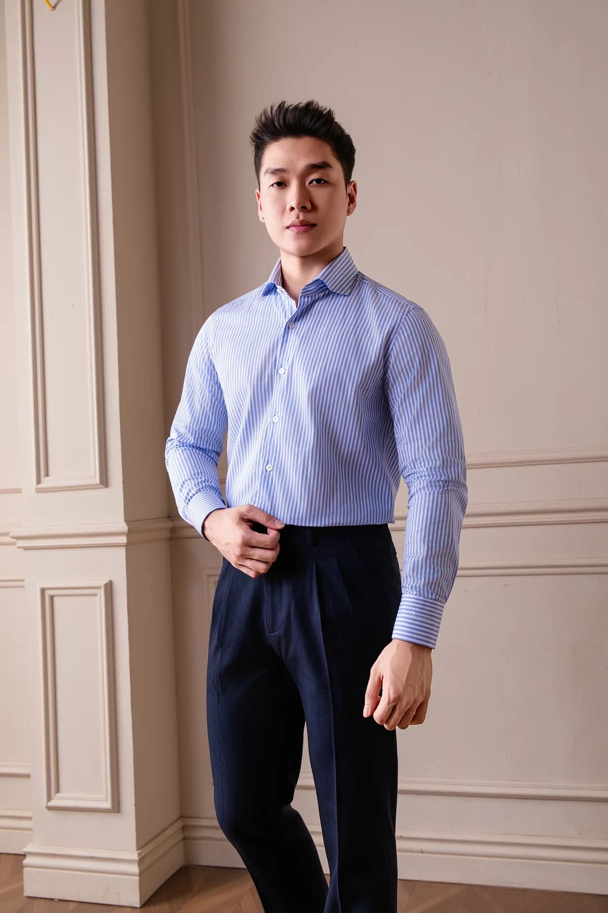 Sơ mi Kẻ Royal Blue — toàn thân, Lookbook Sơ mi mới về REMMY