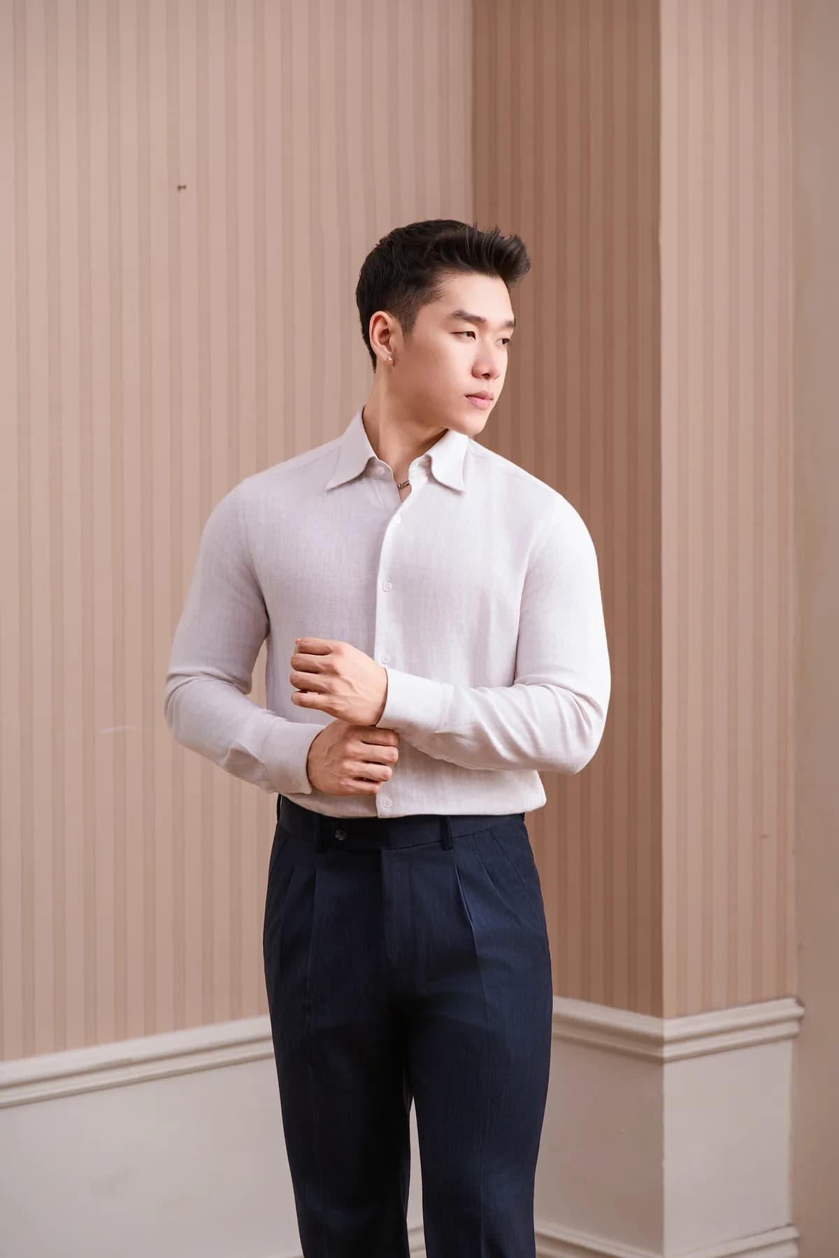 Sơ mi Kem dệt nổi — chi tiết, Lookbook Sơ mi mới về REMMY