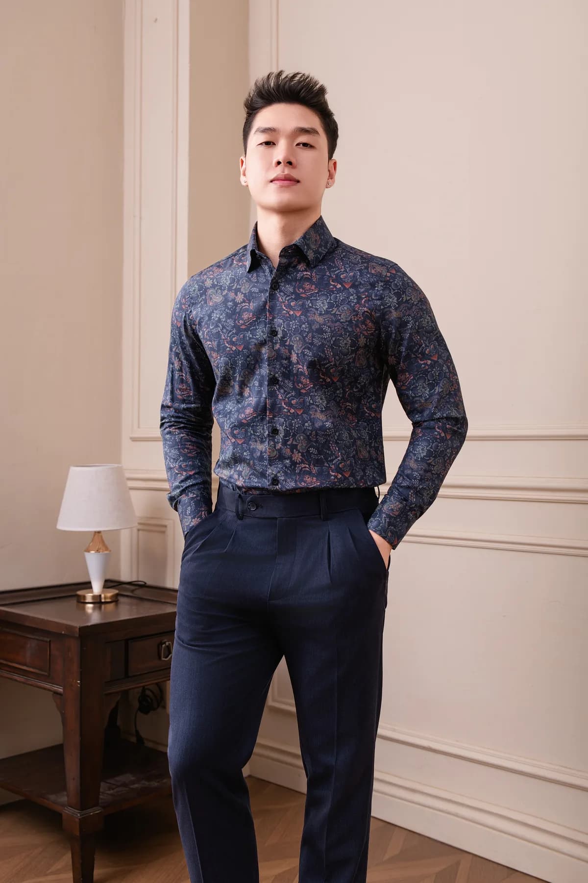 Sơ mi Hoa văn navy — chi tiết, Lookbook Sơ mi mới về REMMY
