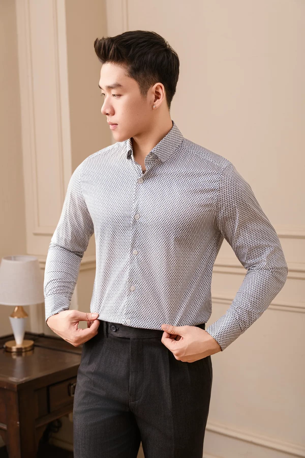 Sơ mi Xám họa tiết nhỏ — ảnh chính, Lookbook Sơ mi mới về REMMY